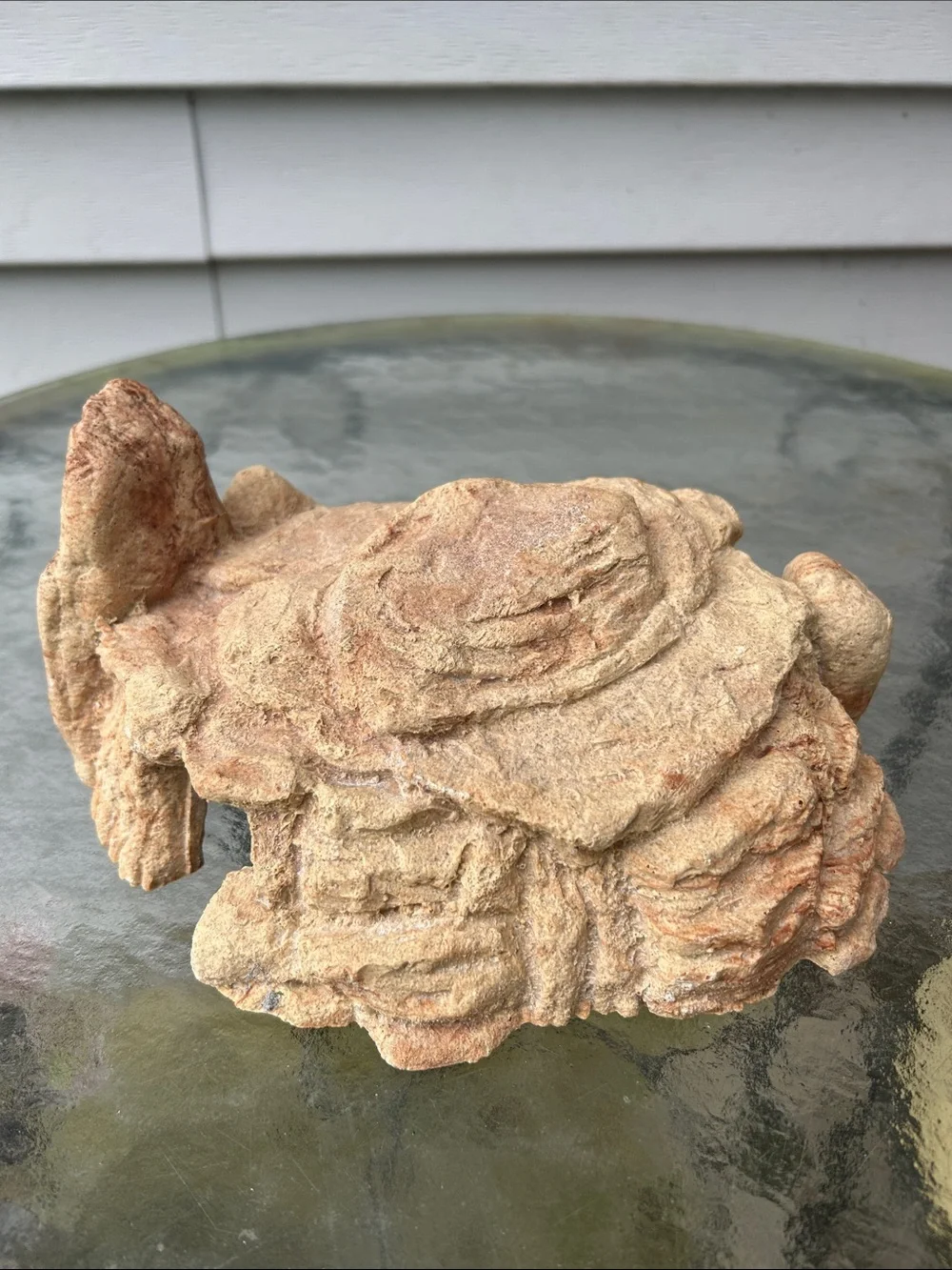 Natural-Look Sandstone Reptile Hide - Tan
